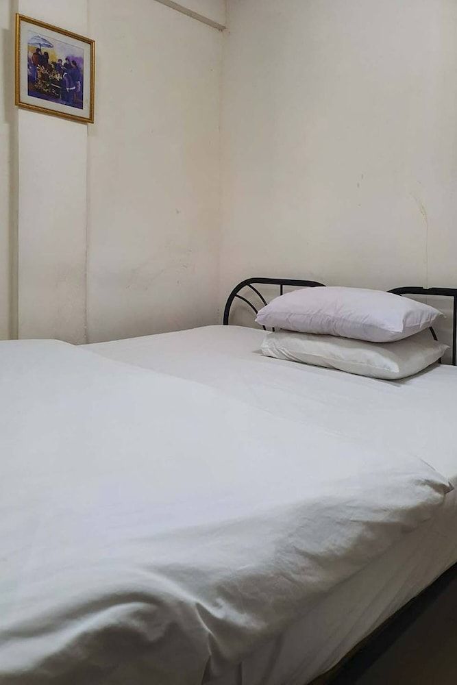 Freesia Saladaeng Silom Apartments Standard Room 10