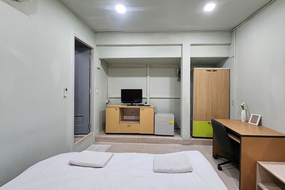 Freesia Saladaeng Silom Apartments Standard Room 22