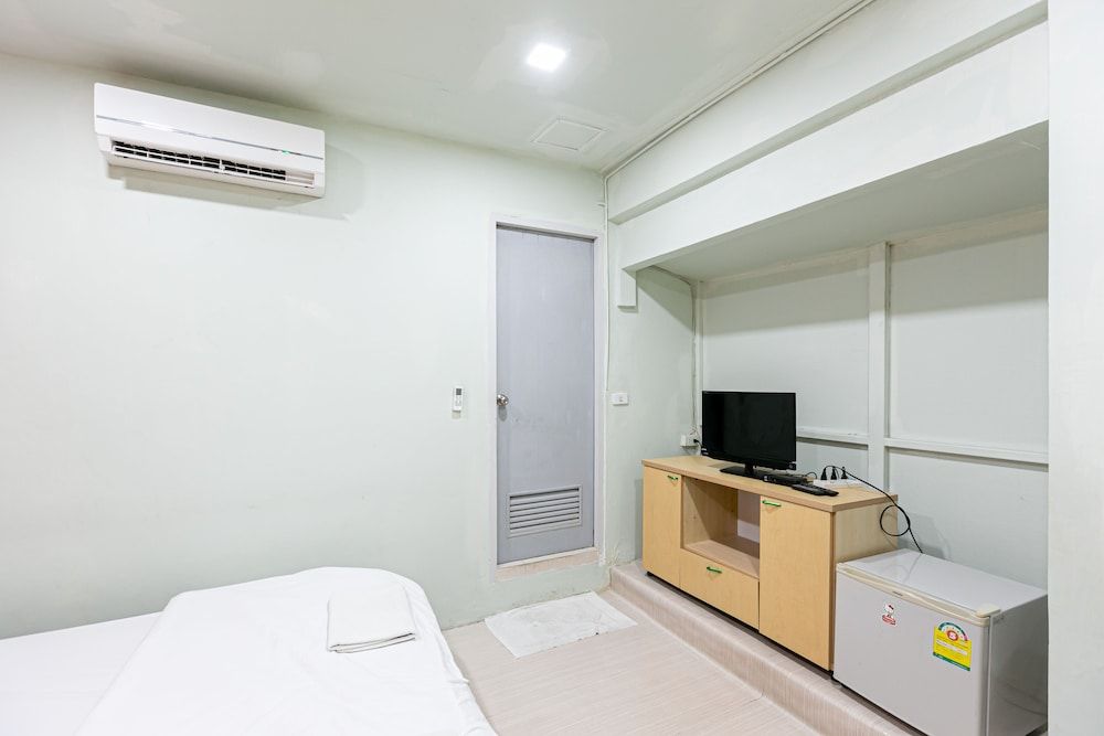 Freesia Saladaeng Silom Apartments Standard Room 21
