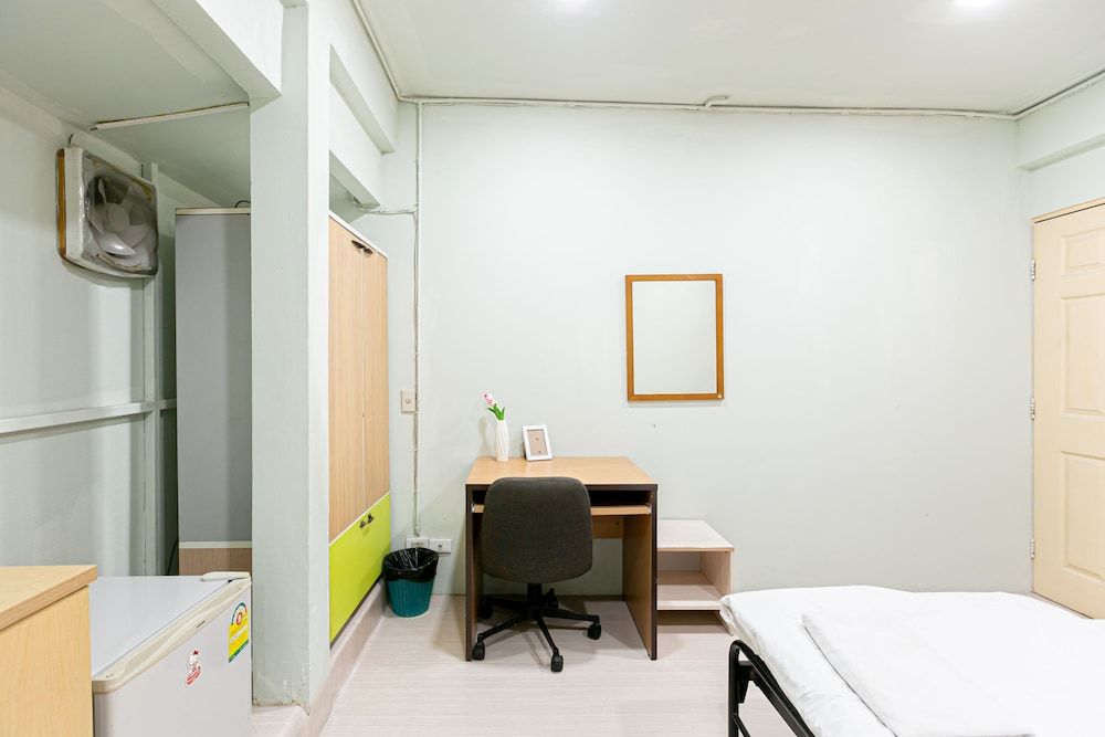 Freesia Saladaeng Silom Apartments Standard Room 25