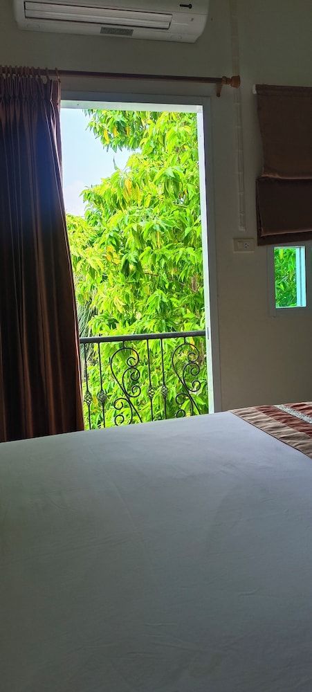 Maesot Siri Hotel Standard Double Room 9