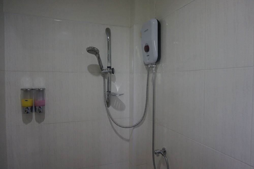 Maesot Siri Hotel Standard Double Room 8