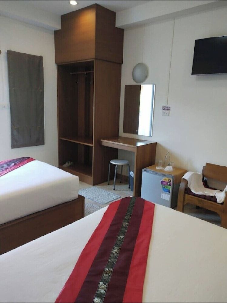 Maesot Siri Hotel Standard Twin Room 5