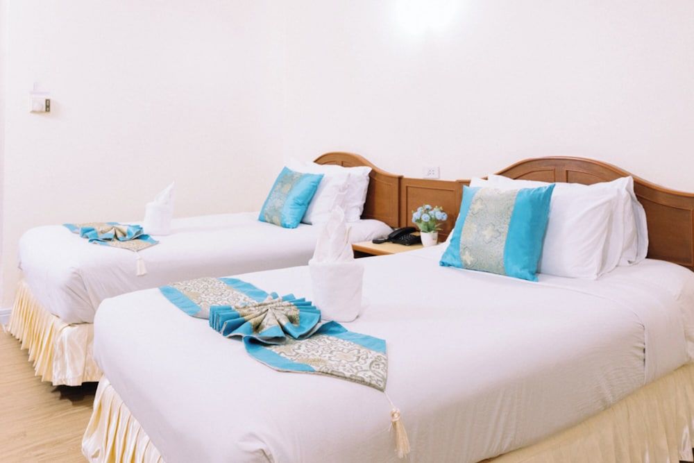 Chumphon Gardens Hotel Superior Double or Twin Room 9