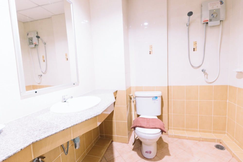 Chumphon Gardens Hotel Superior Double or Twin Room 12