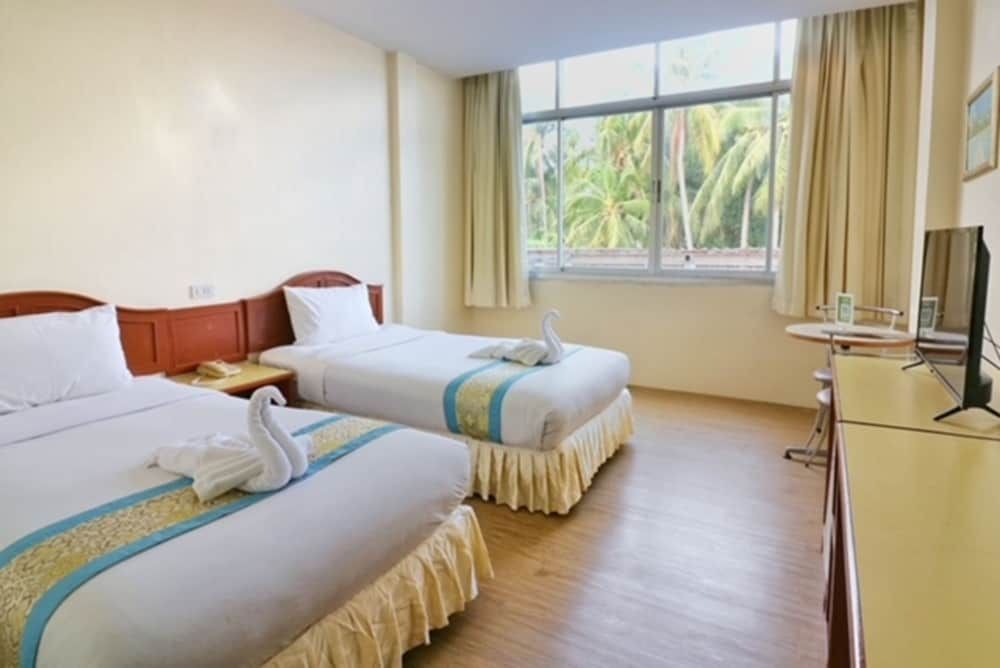 Chumphon Gardens Hotel Superior Double or Twin Room