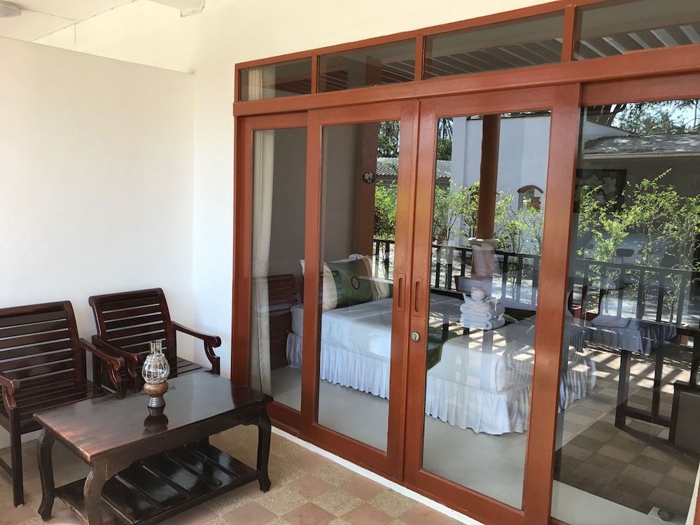 Palm Beach Resort Family Room 4