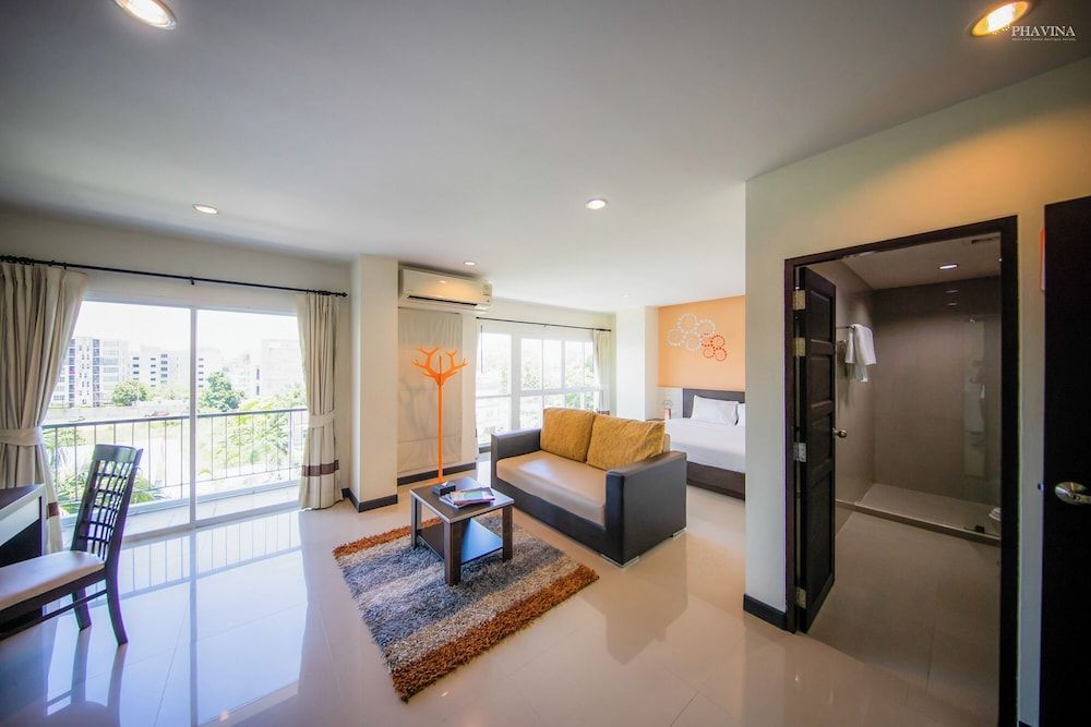 Phavina Hotel Rayong Deluxe Double Room 3