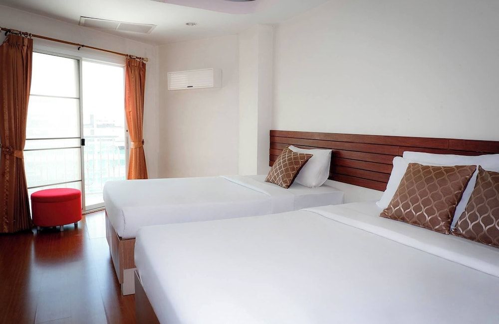 Ingnaam Hotel Grand Room 2