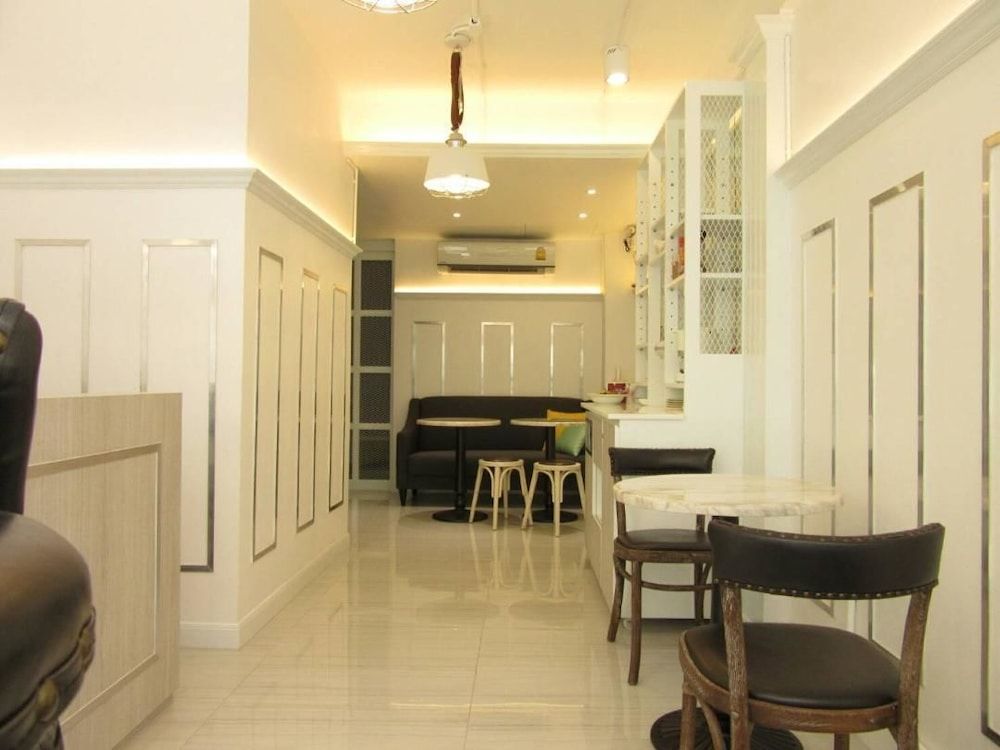 undefined Urban House 4