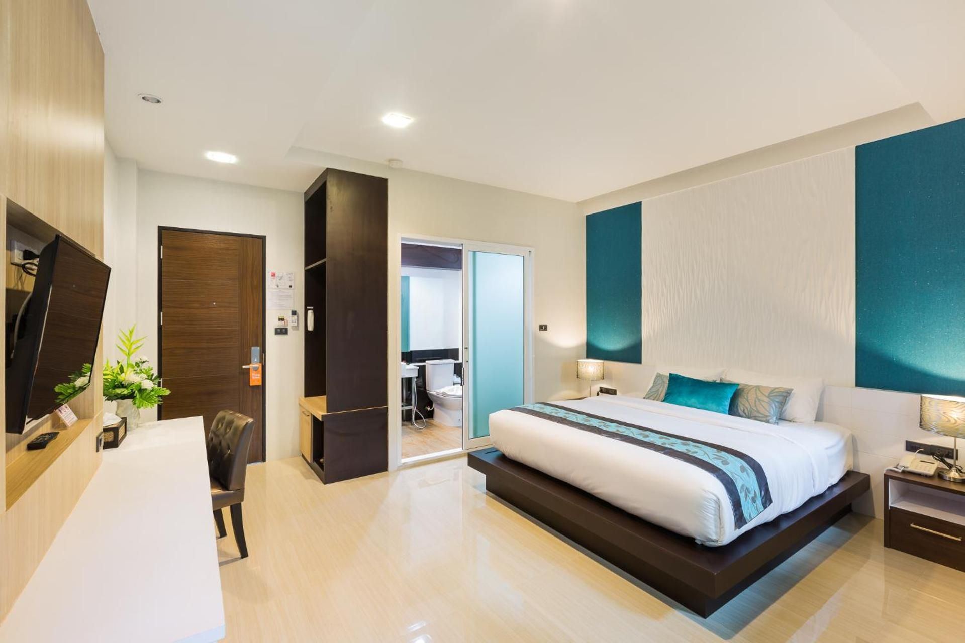 The Nice Hotel Superior Double Room 4