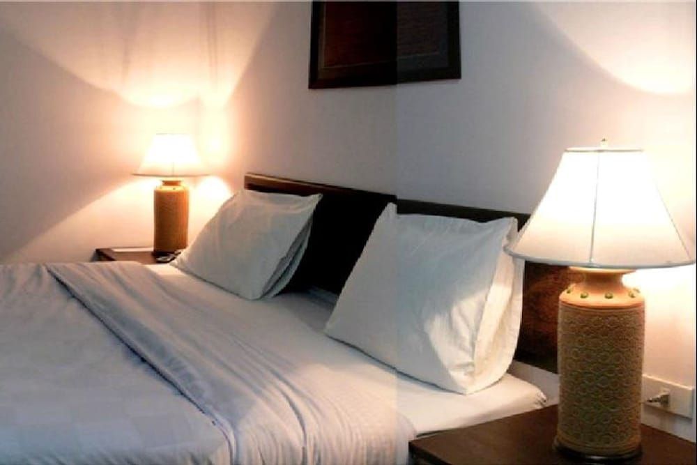 Thai Inter Hotel Standard Room 4