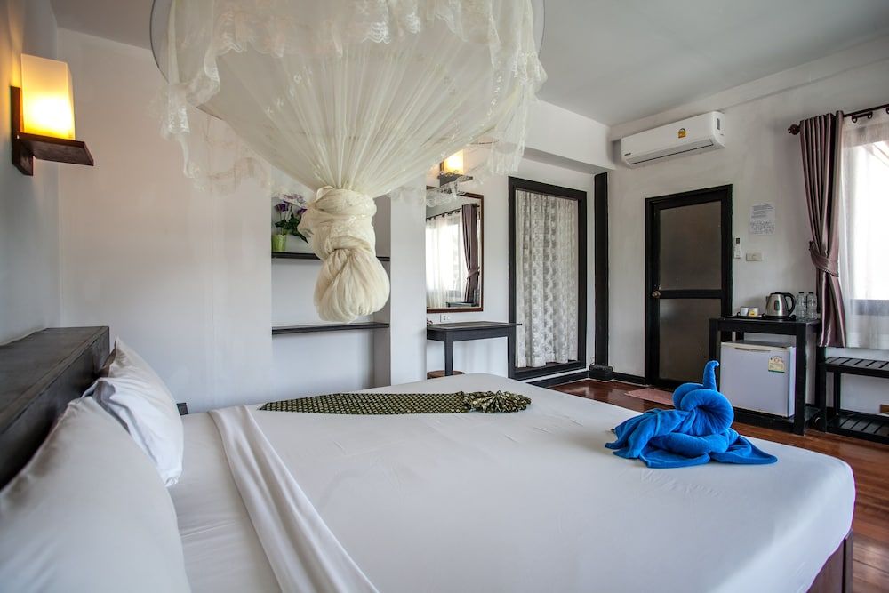 Phitharom PP Resort Superior Double Room 2