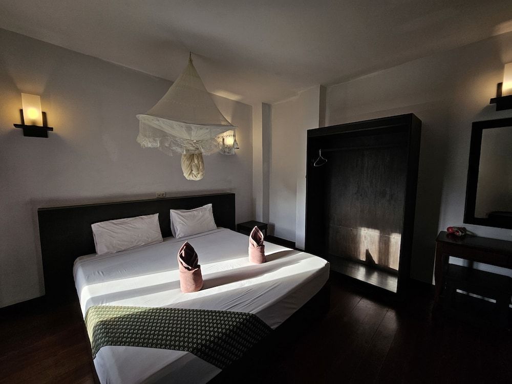 Phitharom PP Resort Superior Double Room 13