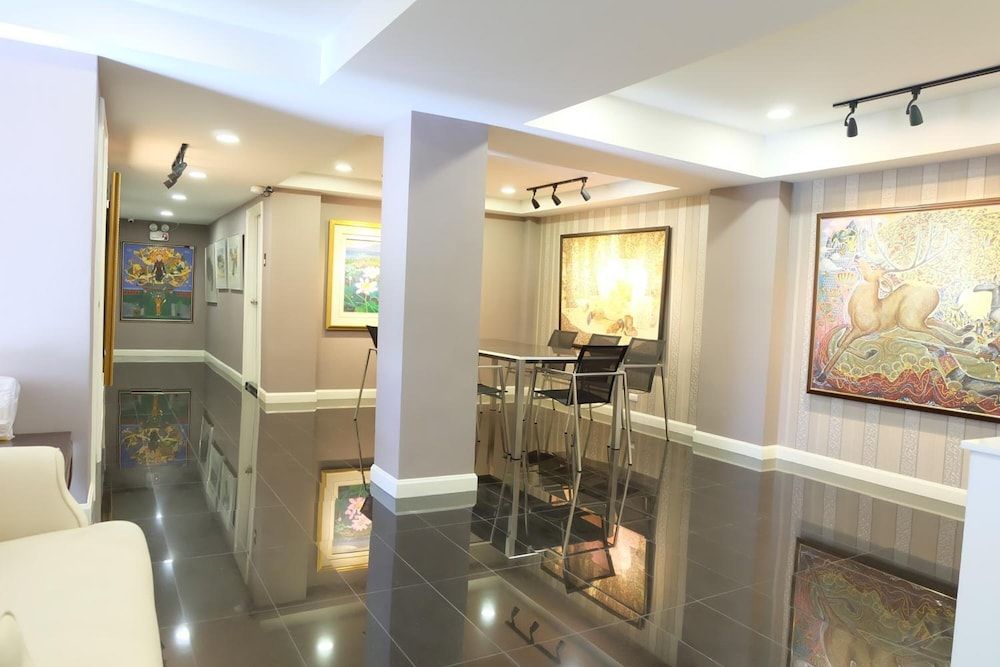 undefined Aree Art Residence 8