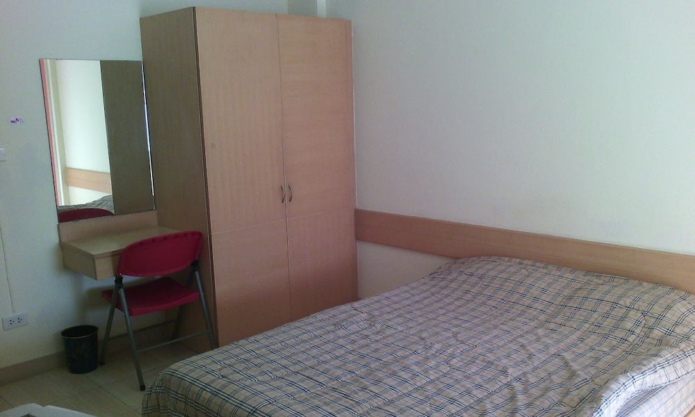 undefined Dariva Place 6