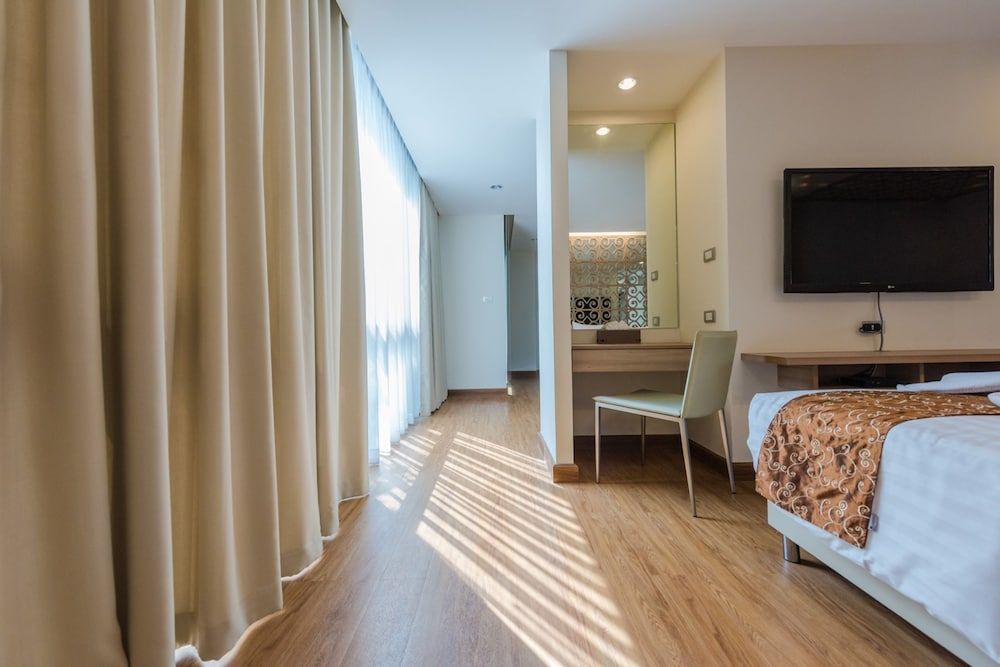 S17 @ Nimman Hotel Grand Double Room (Deluxe) 13