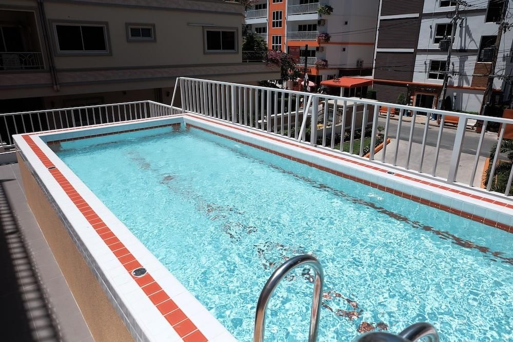 undefined Sunset Apartments 9