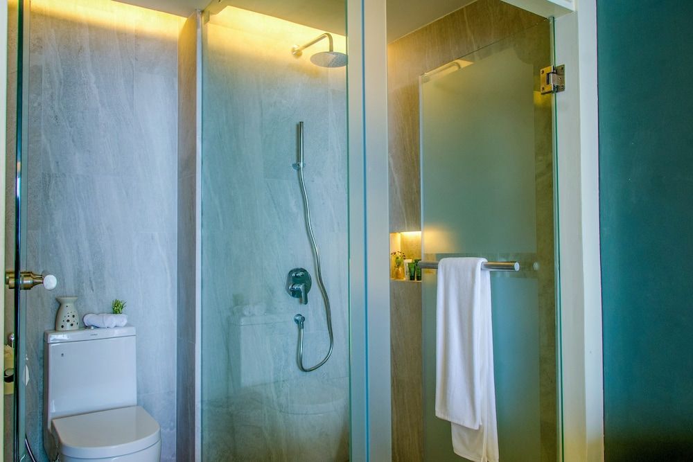 AtEase Phuket Patong Deluxe Room 6