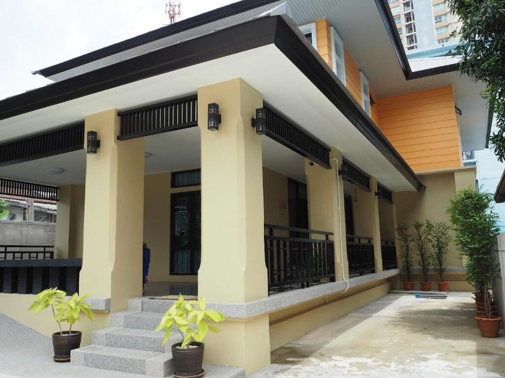 undefined Sukhumvit 50 Garden Home