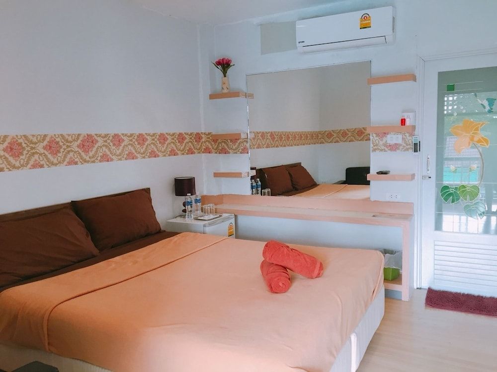 undefined Waratee Spa Resort Villa 10