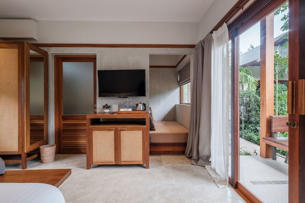 Banana Fan Sea Resort Standard Room, Balcony 6