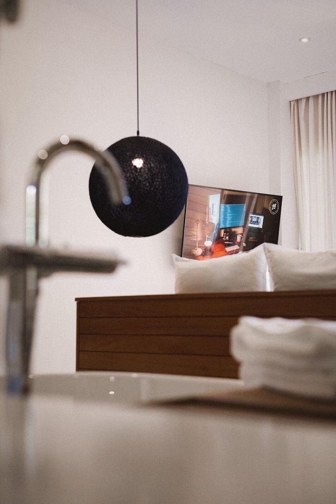 Sichon Cabana Beach Resort Room 10