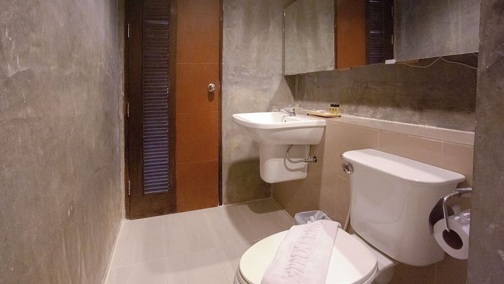 B2 Green Boutique & Budget Hotel Superior Room 5