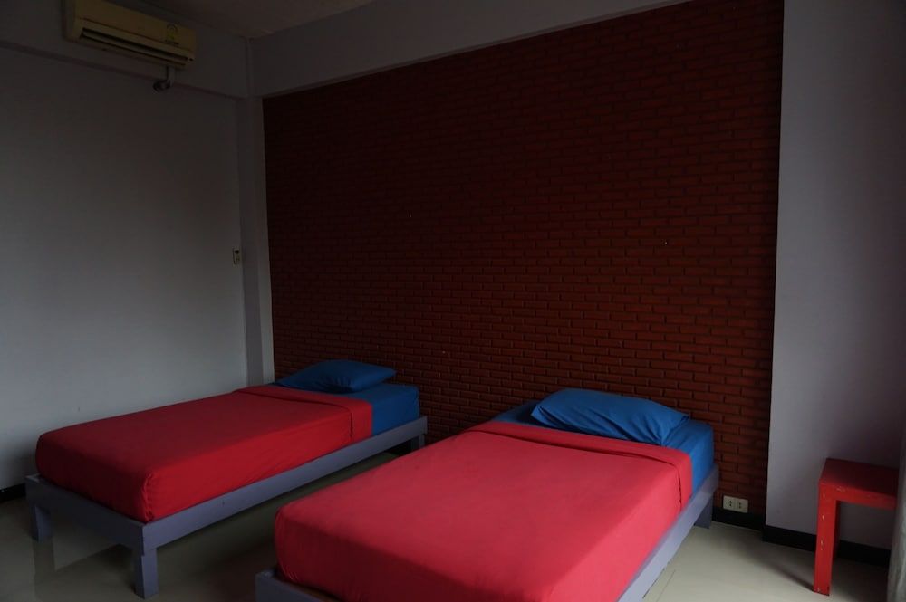 The SP Hotel Standard Twin Room 2