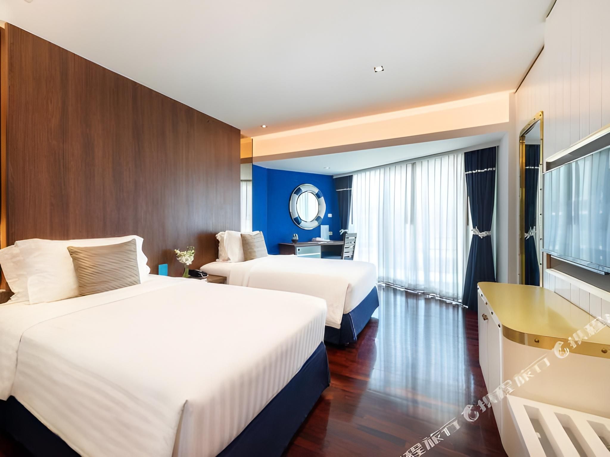 undefined The Cruise Hotel 9