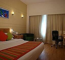 Lemon Tree Hotel, Chennai Superior Room