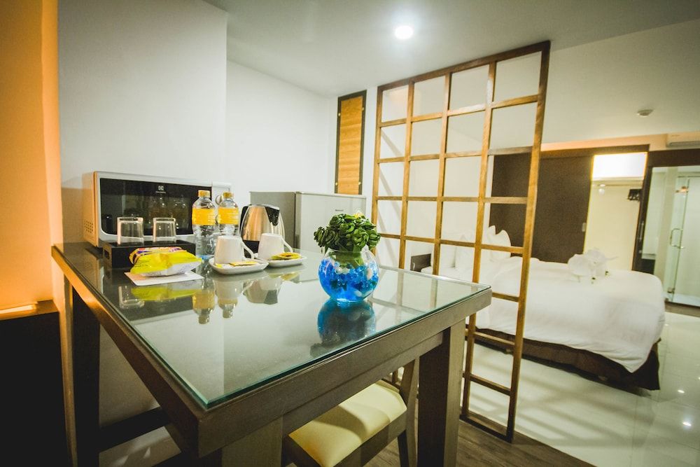 The Gallery @ Koh Chang Studio Room 6