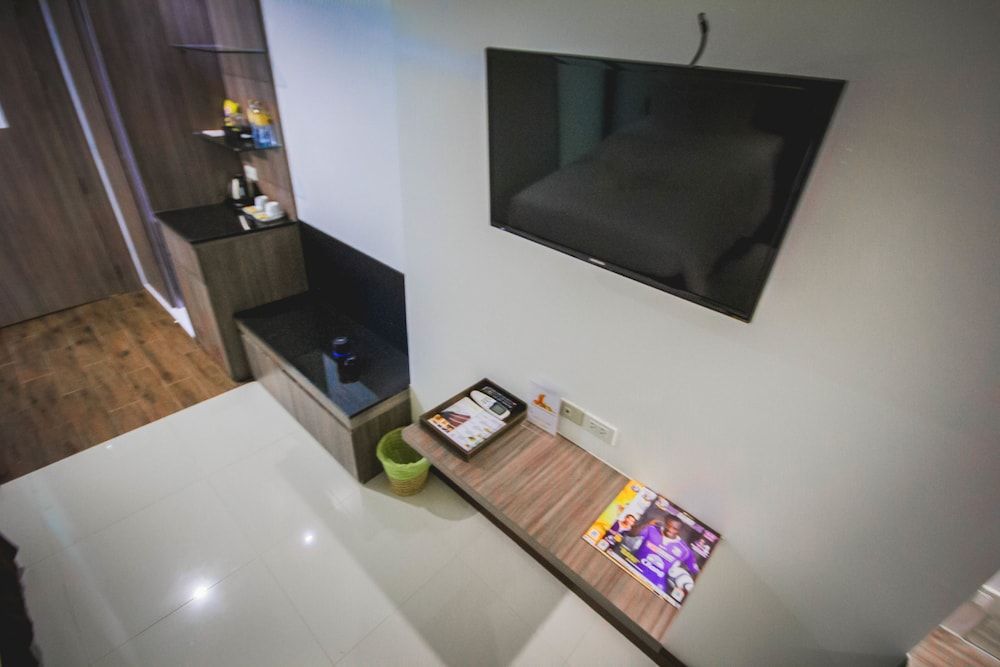 The Gallery @ Koh Chang Deluxe Double or Twin Room with Pool View 6