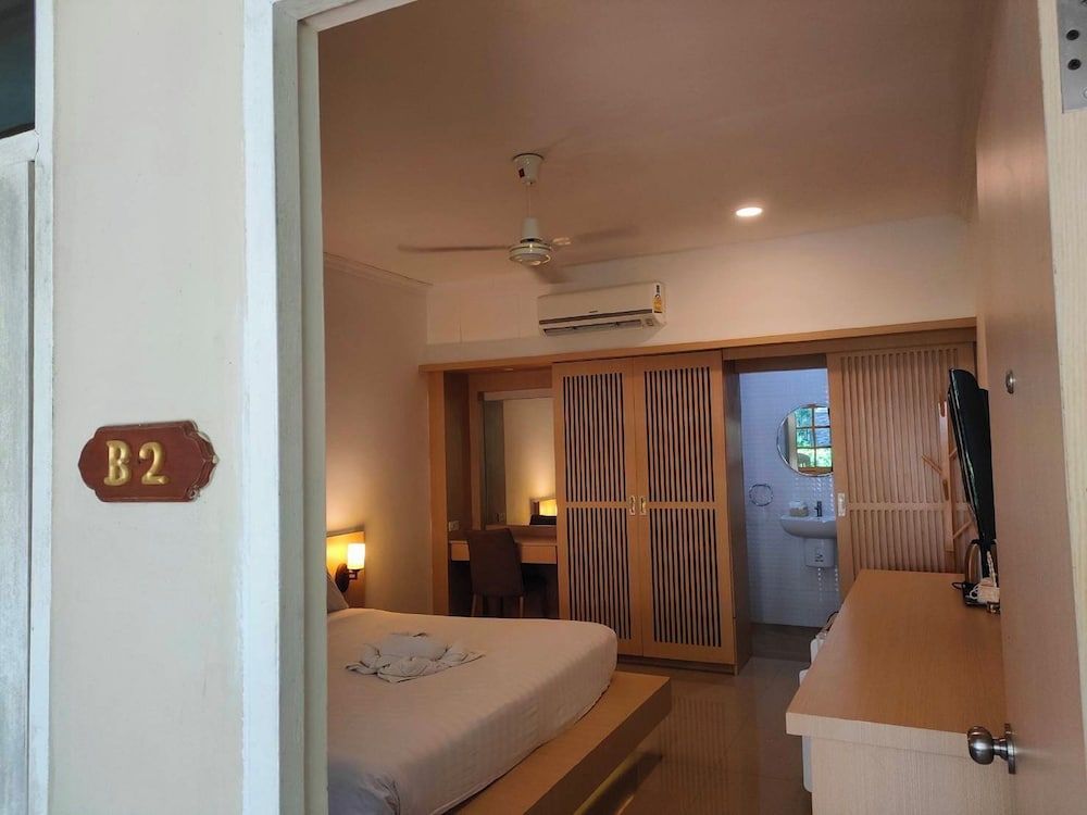 Garden Home Kata Deluxe Room, Garden View 4