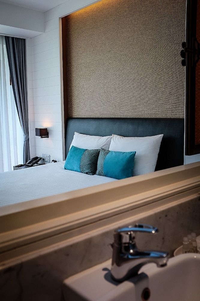 Loligo Resort Hua Hin Deluxe Balcony Room 3