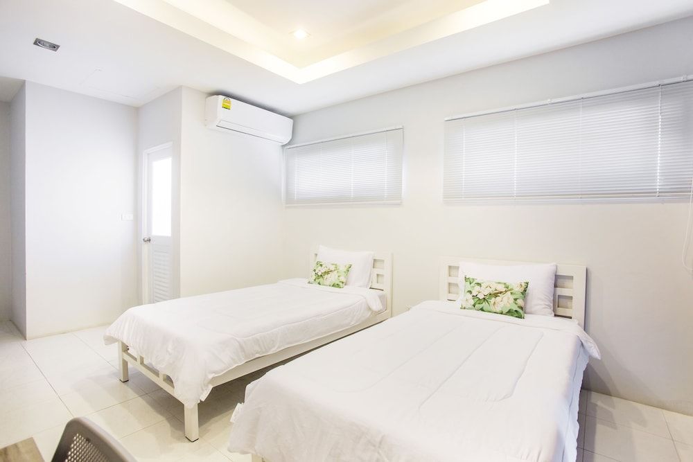 Baan Le Vimaan Twin Room 4