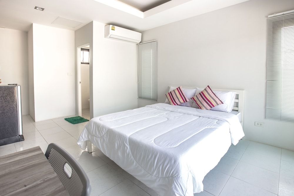 Baan Le Vimaan Double Room 6