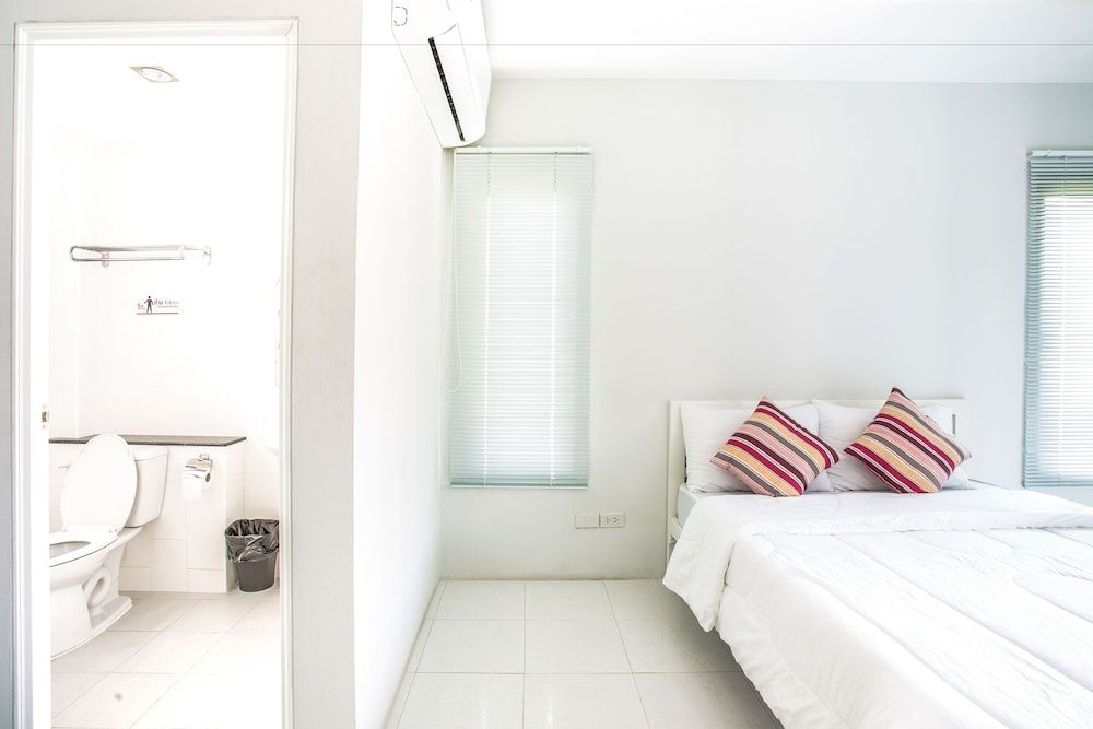 Baan Le Vimaan Double Room 2