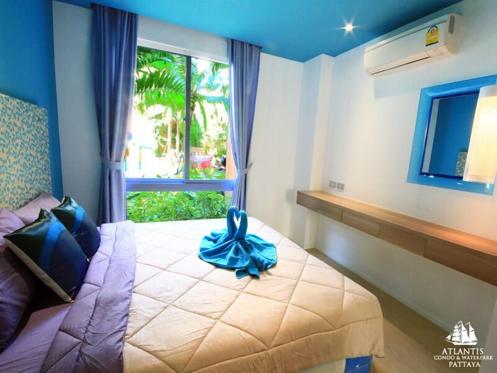 Family Suite with Sofa Bed, Pool Access