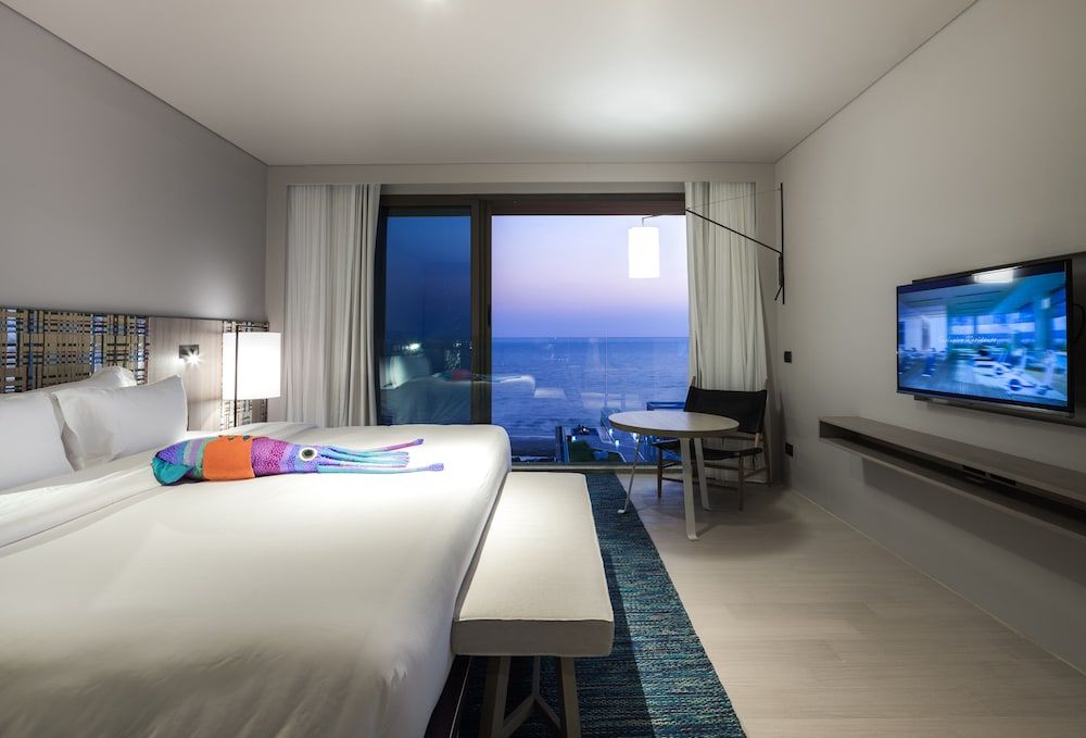 Villa, 1 King Bed (Sky Pool)