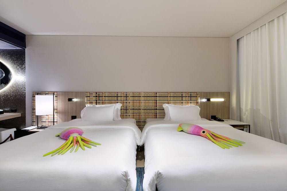 Veranda Resort Pattaya MGallery Deluxe Double Room, 2 Twin Beds (Seascape) 3