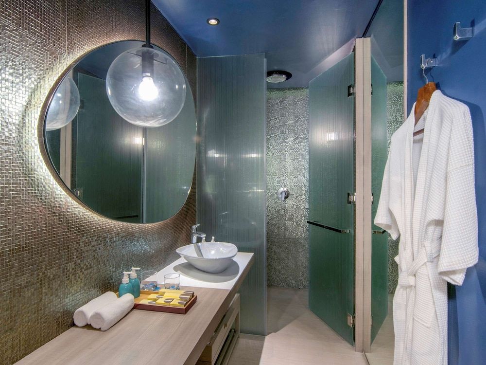 Veranda Resort Pattaya MGallery Deluxe Double Room, 2 Twin Beds (Seascape) 6