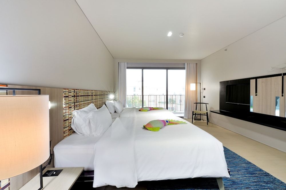 Veranda Resort Pattaya MGallery Deluxe Double Room, 2 Twin Beds (Seascape) 4