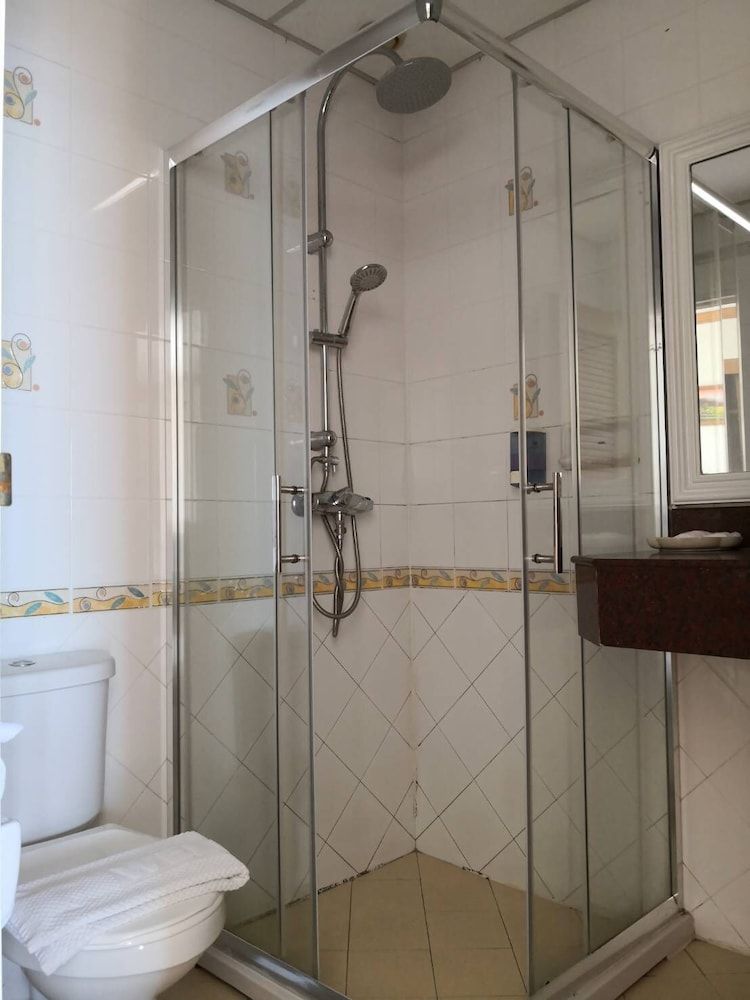 Seaview Hotel Sriracha Double or Twin Room 4