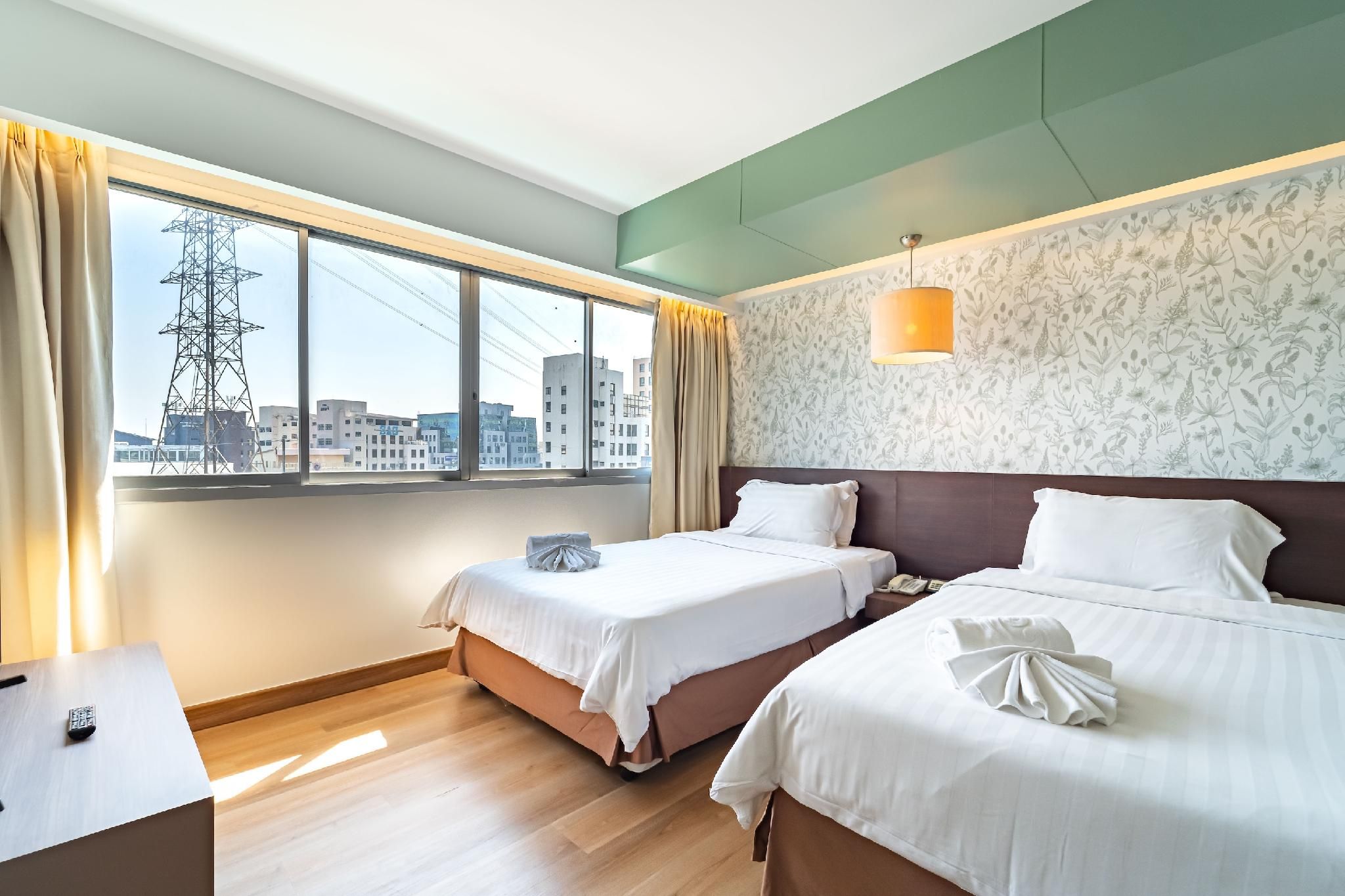 undefined Veronica Residence 10