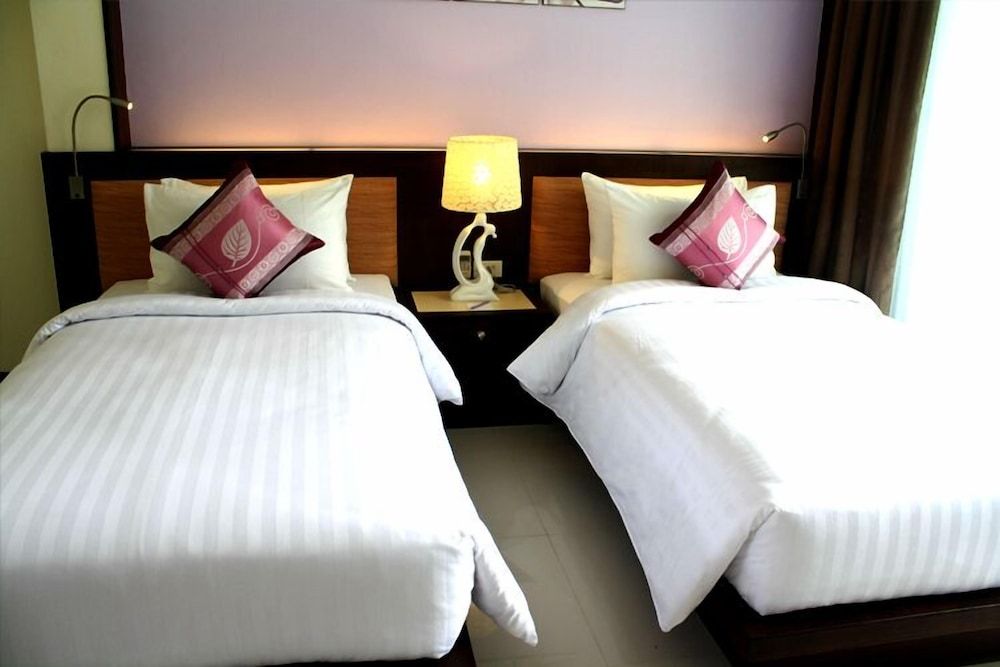 undefined The Mareeya Place 8