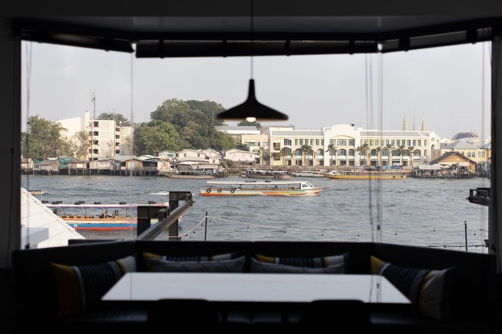 undefined Theatre Residence 4