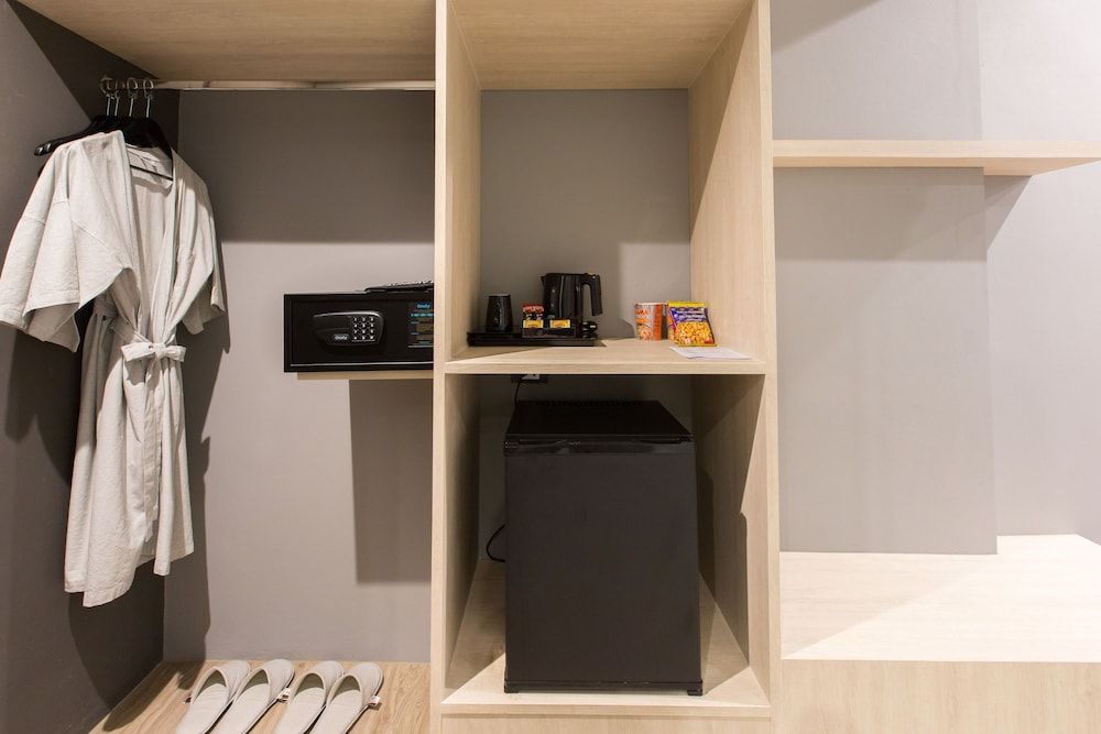 Maya Phuket Airport Hotel Grand Deluxe Pool Access 7