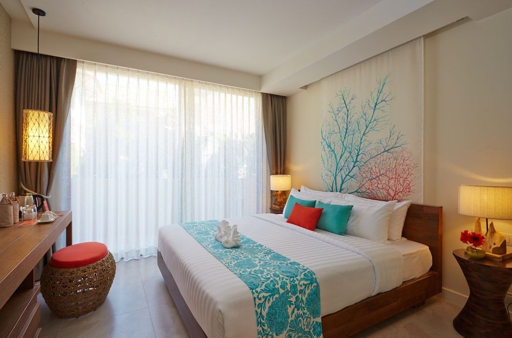 Bandara Beach Resort, Phuket Deluxe Room, Balcony