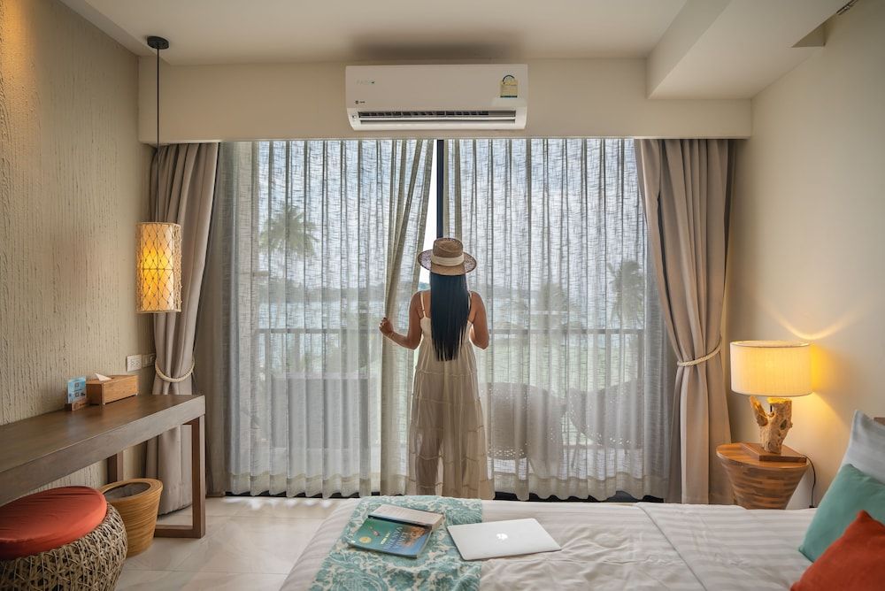 Bandara Beach Resort, Phuket Premier Room, Balcony, Sea View 3